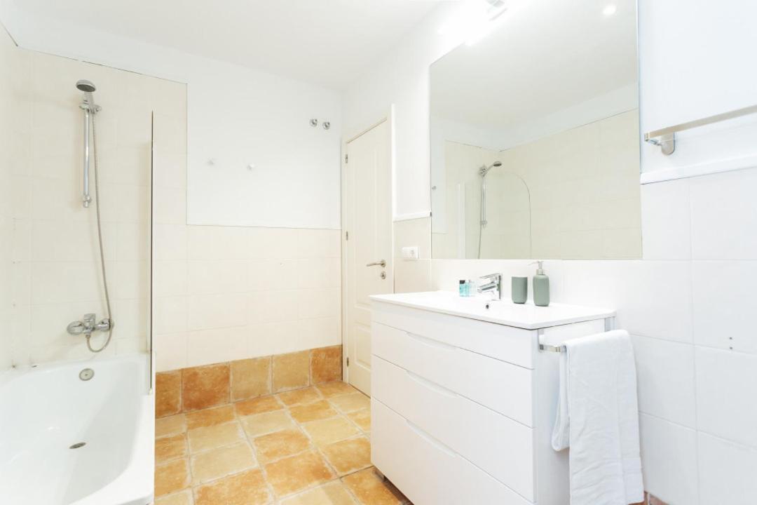 Minty Stay 3Bd Apartment - Triana Sevilla Exterior foto