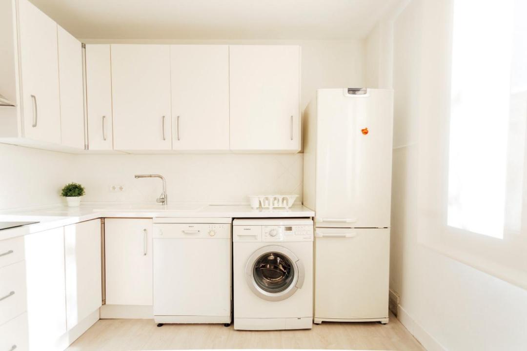 Minty Stay 3Bd Apartment - Triana Sevilla Exterior foto